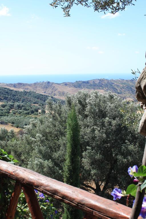 Bed and Breakfast Rocca Del Vento San Pantaleone Экстерьер фото